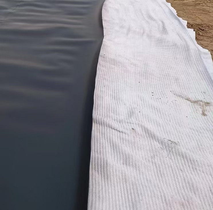 GCL膨润土防水毯安装铺设